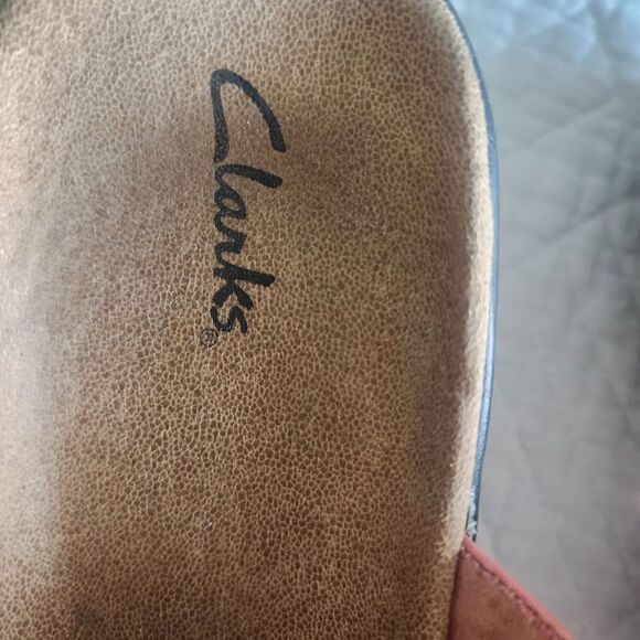 Clarks leather slide on sandals - Picture 3 of 10